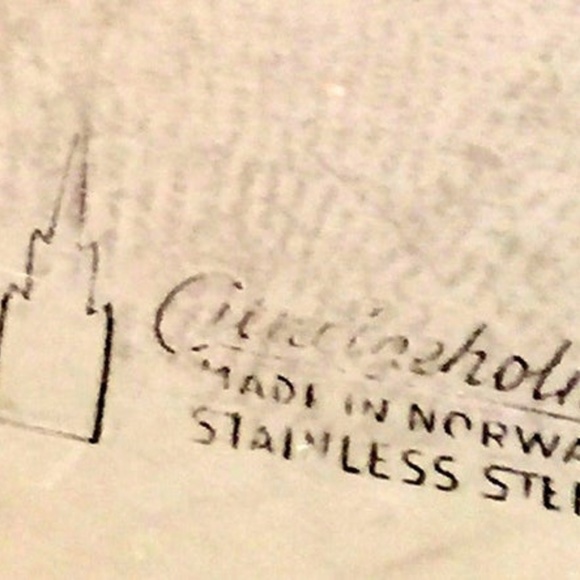 Cathrineholm Enamel on Stainless Steel Plate Red - Picture 5 of 5